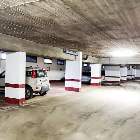 Апартаменты Hostdomus - Little Garden